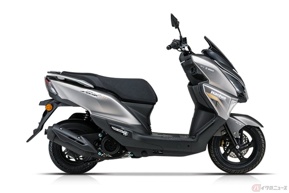 Khu vực tay lái và các tiện ích kết nối của mẫu xe