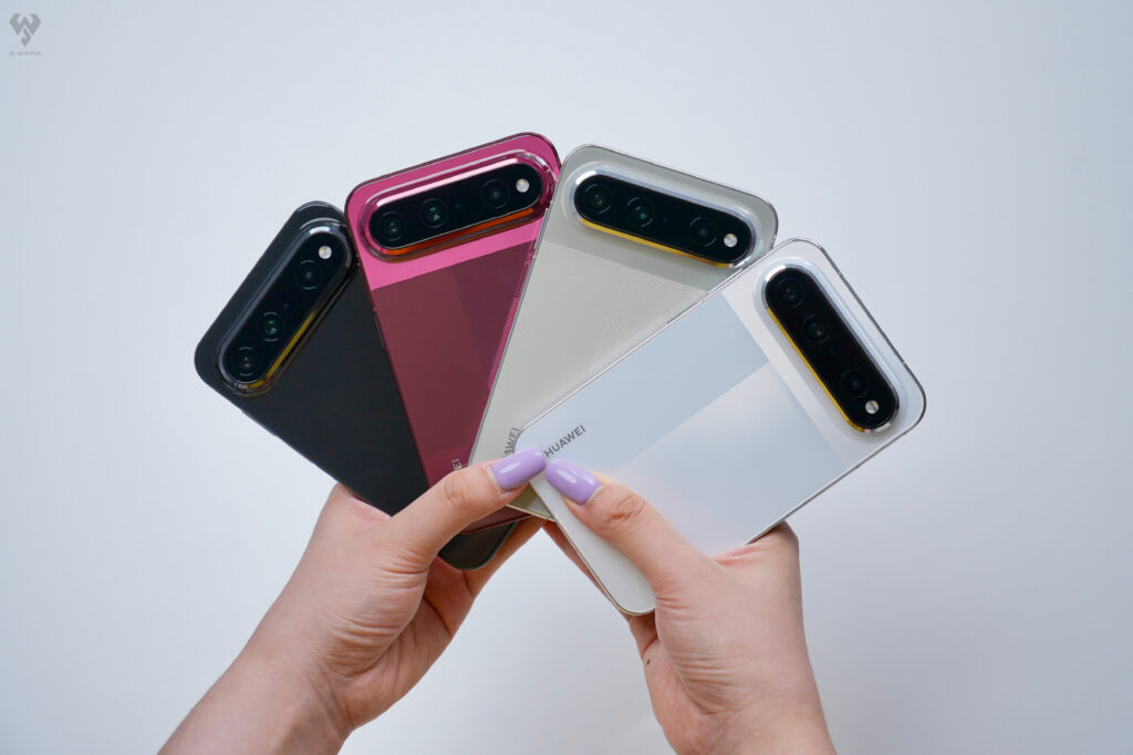 Mặt trước Huawei Pura X View với màn hình OLED tỷ lệ rộng
