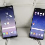 Điện thoại Galaxy S8 trong bối cảnh được Samsung phát hành bản cập nhật mới