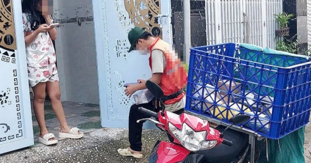 Tin nhắn giả danh shipper thông báo giao hàng và yêu cầu chuyển khoản
