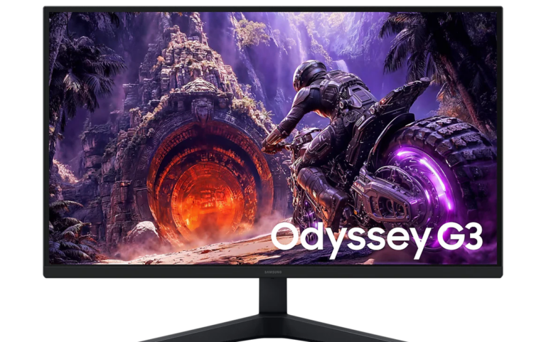 Màn hình Samsung Gaming G3 hiển thị hình ảnh trò chơi với chuyển động tốc độ cao