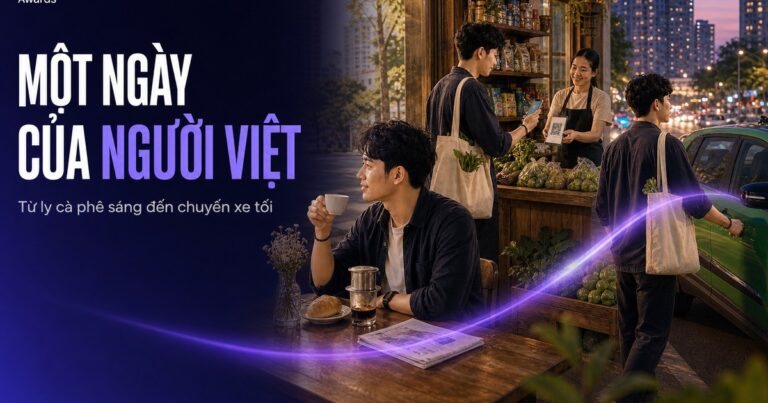Hộp sữa và ly cà phê trên bàn ăn trong buổi sáng