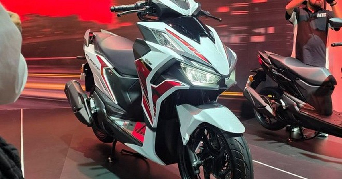 Honda Click 160 phiên bản nâng cấp nhìn từ góc trước bên trái