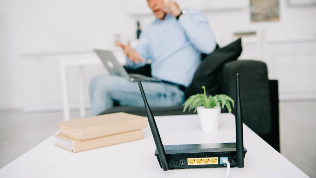 Thiết bị phát WiFi và các mạng không dây trong khu dân cư