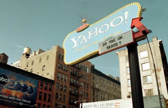 Yahoo gắn liền với thời kỳ đầu của Internet và văn hóa trò chuyện trực tuyến