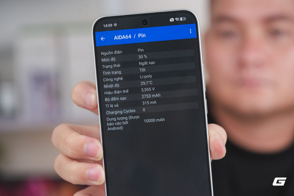 REDMI Note 17 Pro Max 5G đặt cạnh REDMI Note 17 4G để so sánh kích thước