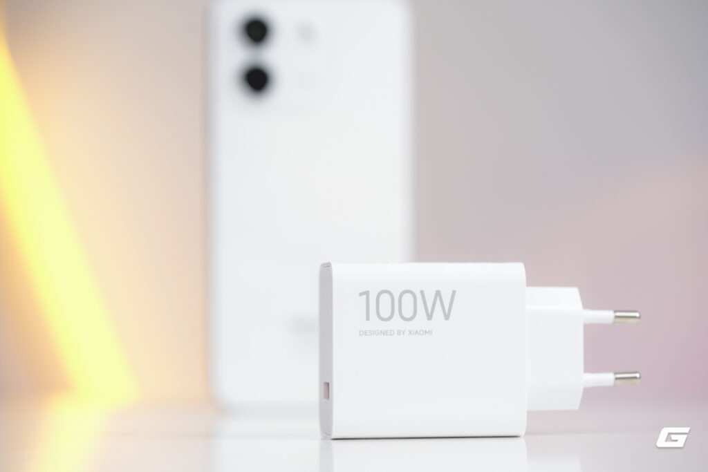 Cận cảnh khung viền và mặt lưng của REDMI Note 17 Pro Max 5G