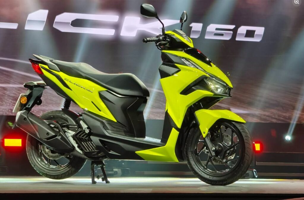 Phần đầu xe Honda Click 160 với cụm đèn LED sắc nét