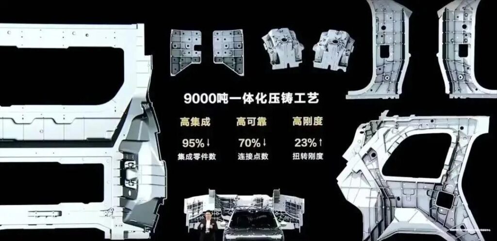 Cụm đèn trước của một mẫu xe điện bị hư hỏng sau va chạm