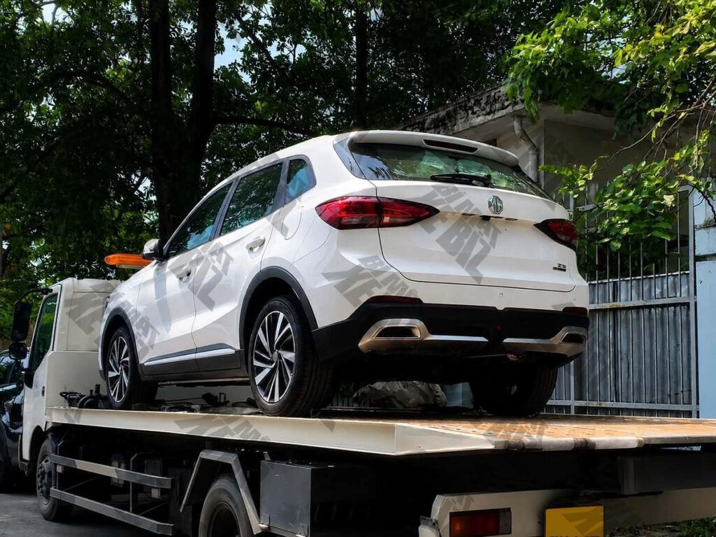 Các phương tiện được kiểm tra trong bối cảnh siết an toàn xe năng lượng mới