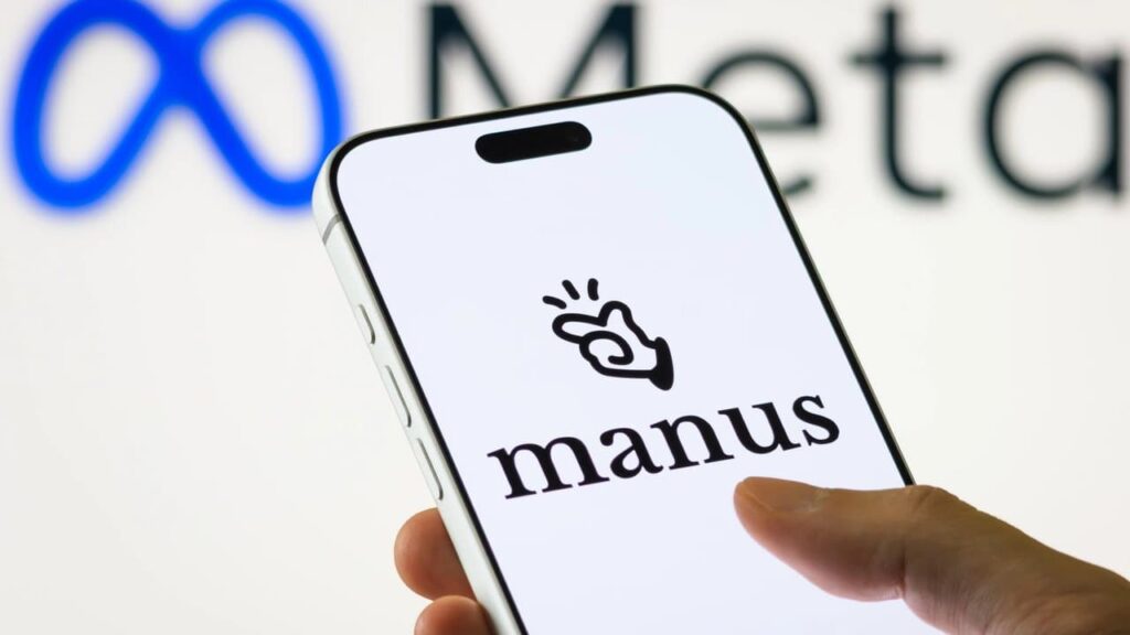 Các nhà sáng lập Manus tại một sự kiện công nghệ