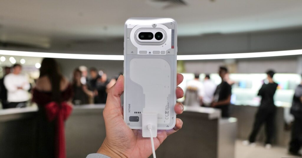 Nothing giới thiệu bộ đôi điện thoại Phone (4a) Series tại sự kiện ở Việt Nam