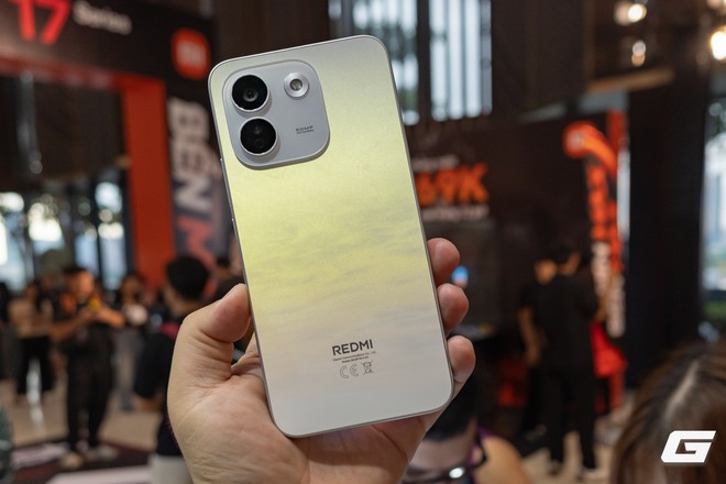 Hai phiên bản REDMI Note 17 Pro có thiết kế phẳng và khung viền vuông