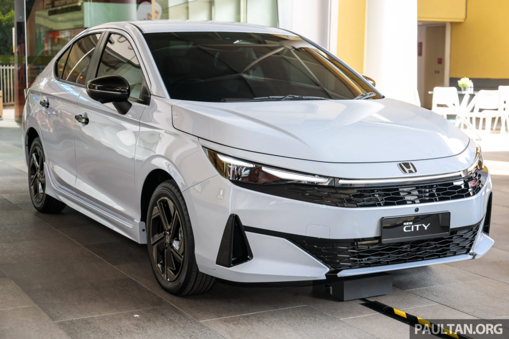Các chi tiết ngoại thất thể thao trên Honda City RS