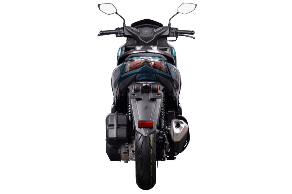 Cụm đèn LED kép và kính chắn gió của Modenas Elit 150S
