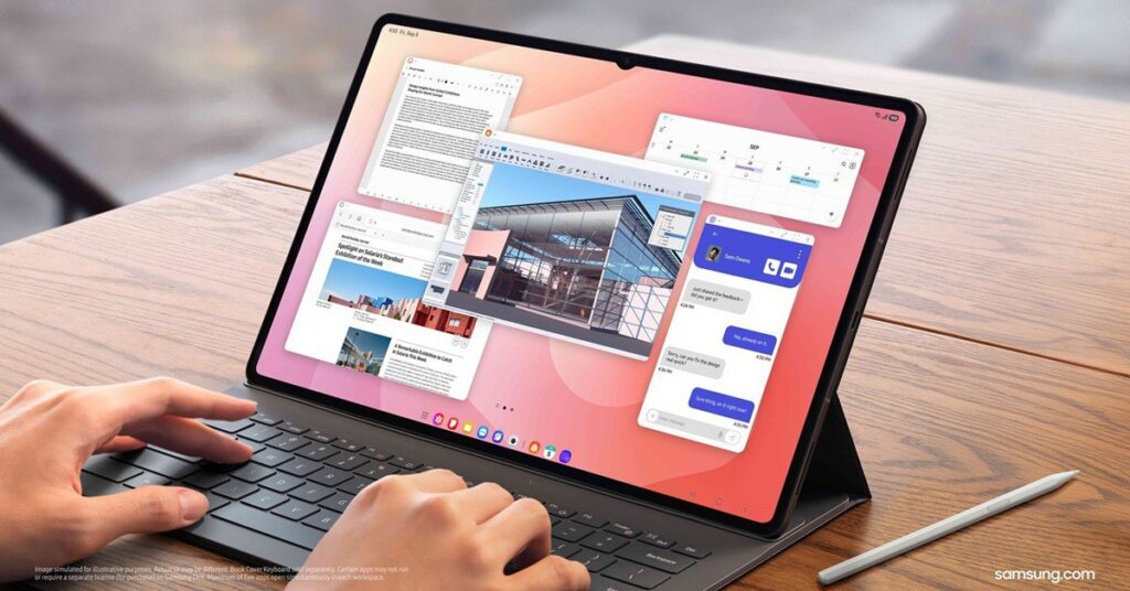 Galaxy Tab S11 Ultra đặt trên bàn với màn hình lớn hiển thị giao diện làm việc