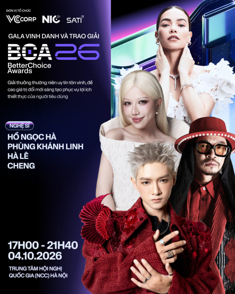 Phùng Khánh Linh trình diễn trong không gian concert riêng