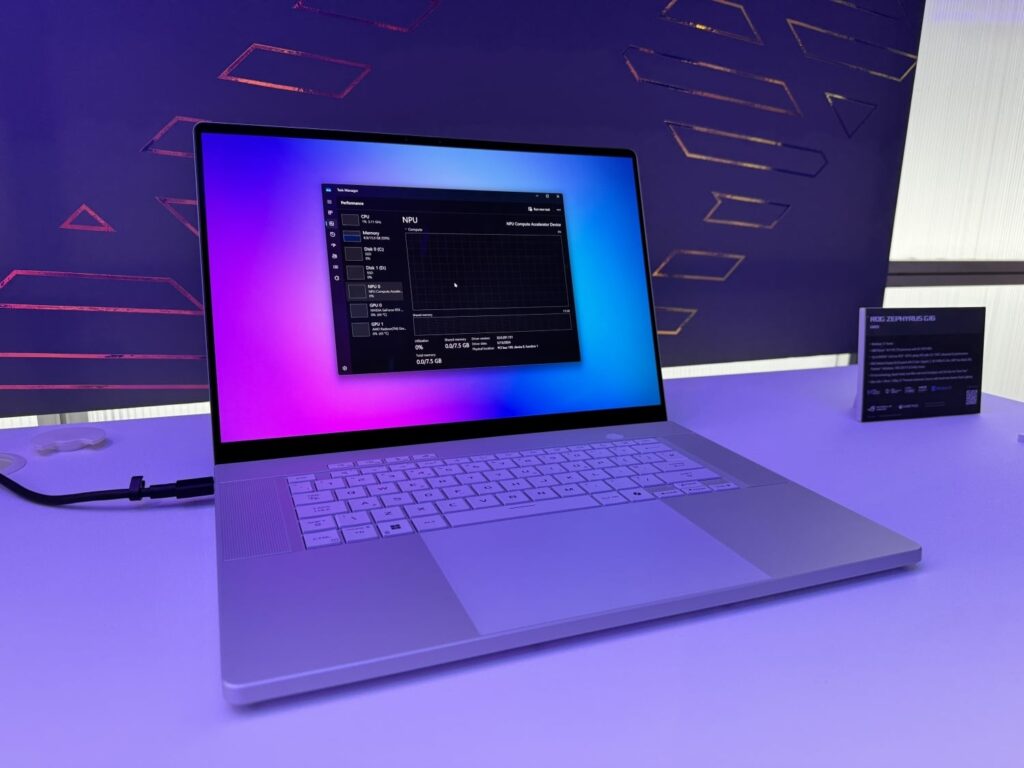 ASUS Zenbook DUO 2026 mở hai màn hình trong cùng một thiết bị