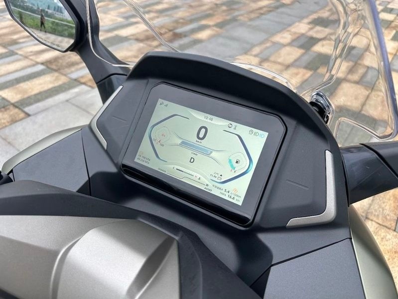 Động cơ và hệ thống truyền động hybrid 48V trên Honda NWZ150