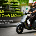 Vespa Sprint Tech 180cc trong không gian giới thiệu phiên bản mới