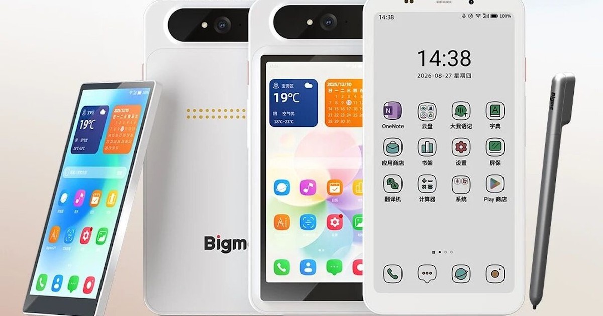 Điện thoại Bigme HiBreak Dual 3 với màn hình E Ink màu ở mặt trước