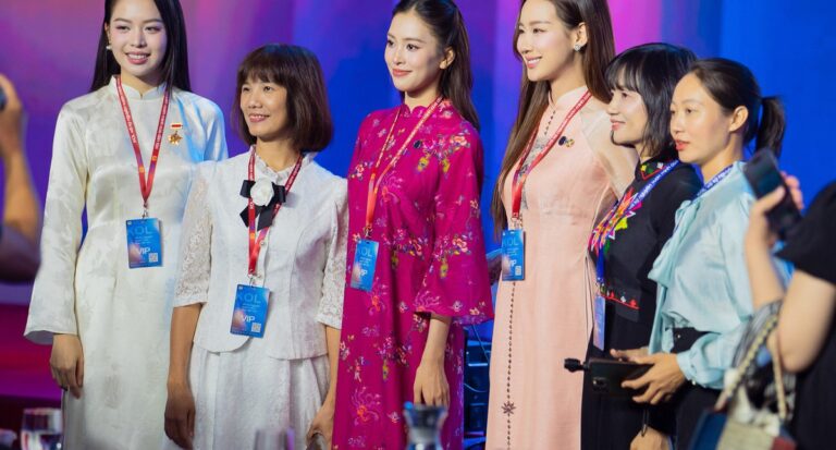 Không gian hội nghị với các đại biểu và khách mời của KOL Summit 2026