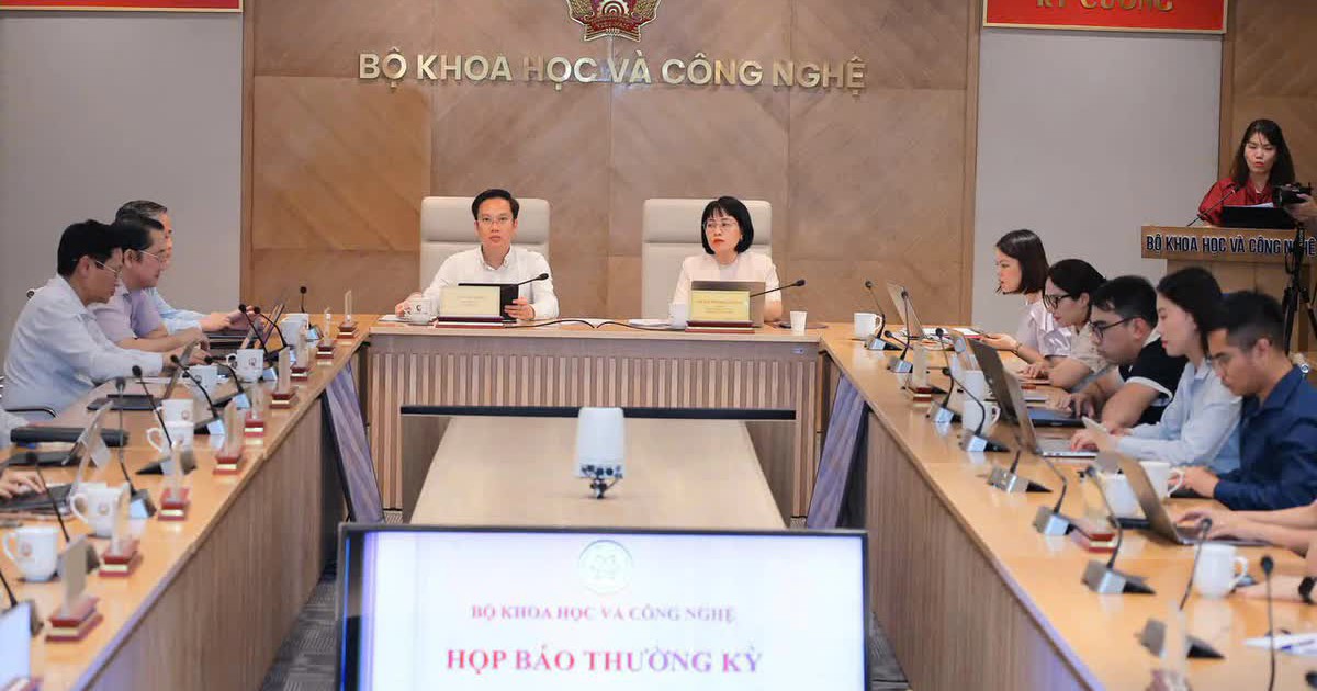 Đại diện Bộ Khoa học và Công nghệ thông tin về Giải thưởng Make in Viet Nam 2026 tại họp báo