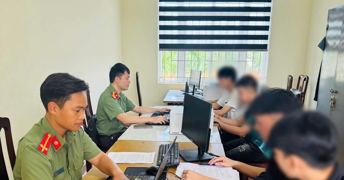 Hình minh họa cảnh báo về hoạt động mua bán tài khoản ngân hàng trên mạng xã hội