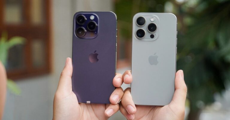 Người dùng iPhone sử dụng Google Dịch trong một cuộc trò chuyện