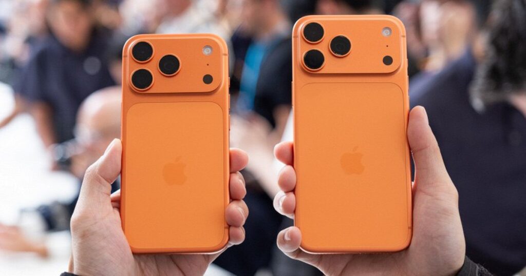 Mặt trước và mặt sau của iPhone 17 Pro Max trong hình ảnh giới thiệu sản phẩm