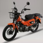 AJS Ridgeway 125 với kiểu dáng scrambler và các chi tiết mang phong cách dã chiến