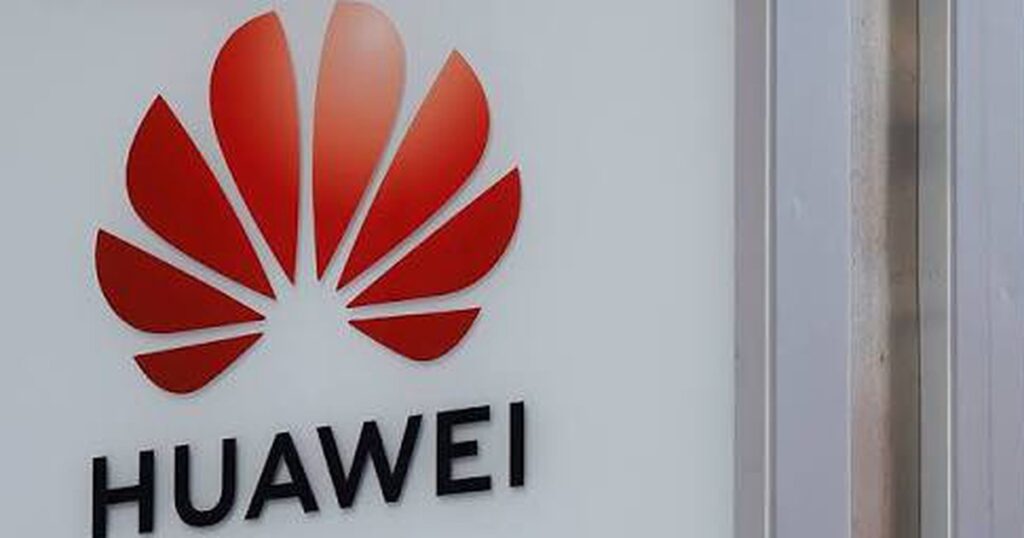 Tòa nhà mang logo Huawei trong bối cảnh vụ án pháp lý tại Mỹ