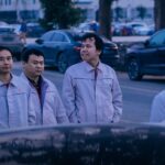 Một chiếc ô tô điện Trung Quốc đỗ trên đường phố