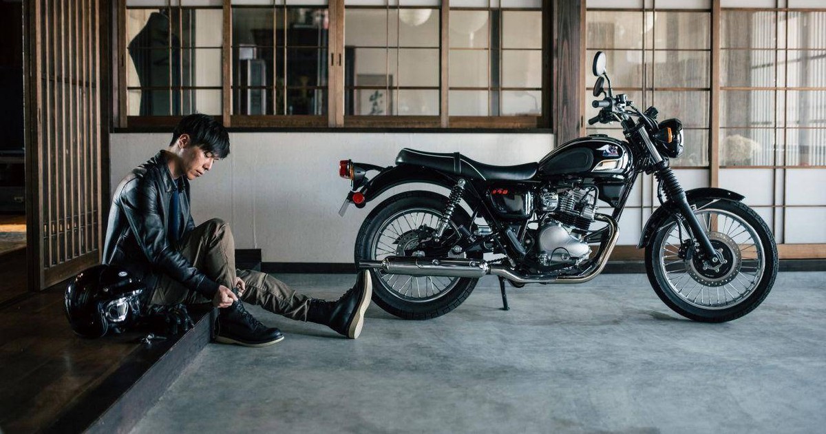 Kawasaki W230 đời 2027 với phối màu đen Ebony