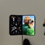 Minh họa điện thoại màn hình gập trong bối cảnh thị trường smartphone cao cấp
