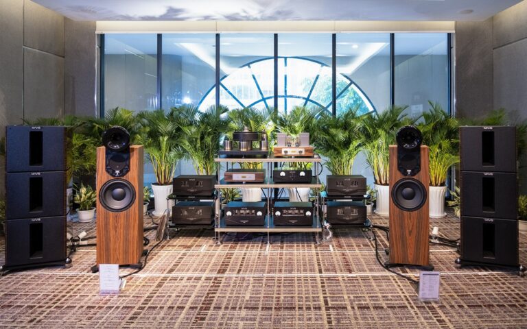 Toàn cảnh hệ thống loa Maestoso Horn Speaker tại khu trưng bày AV Show 2026