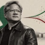 Jensen Huang phát biểu trên sân khấu tại một sự kiện công nghệ ở Los Angeles