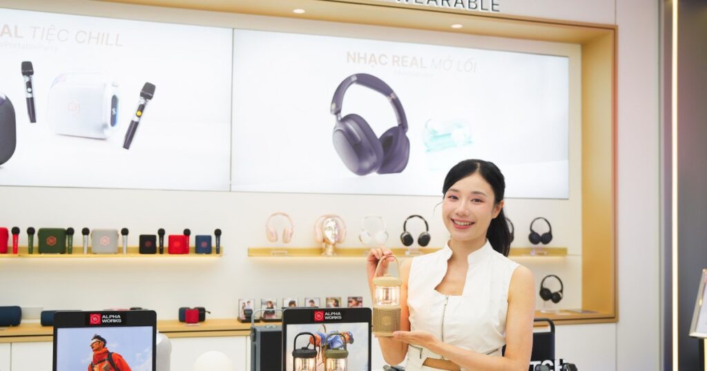 Mặt tiền showroom Alpha Works tại khu đô thị Sala, TP.HCM