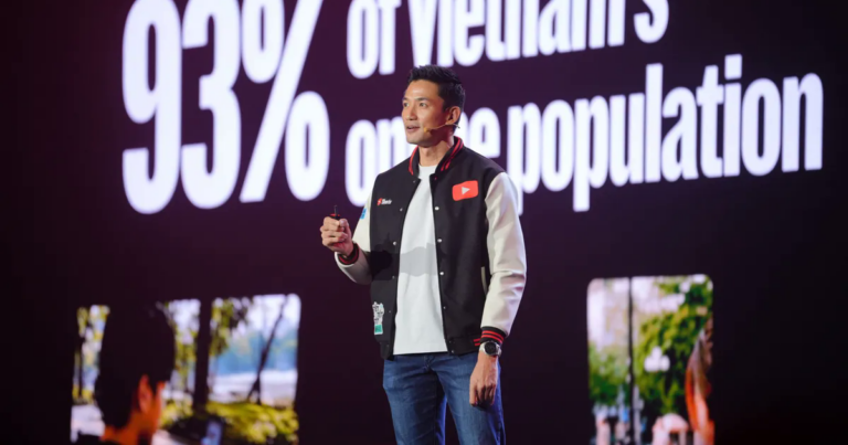 Ông Marc Woo phát biểu tại sự kiện YouTube Festival Vietnam 2026