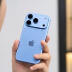 Màn hình iPhone hiển thị ứng dụng ngân hàng gặp lỗi khi đăng nhập