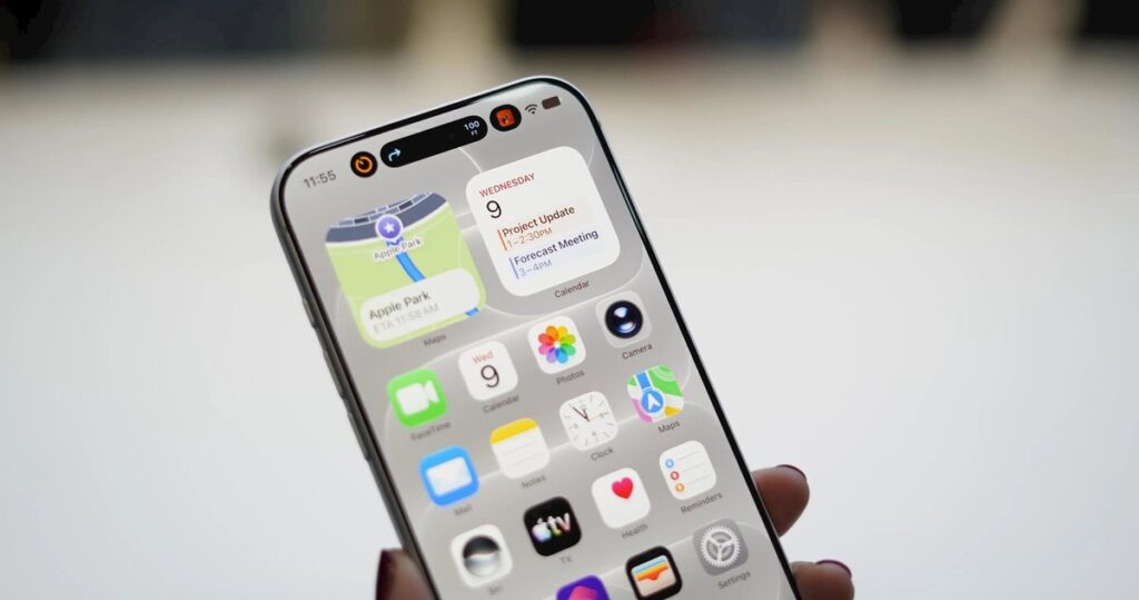 iPhone 18 Pro Max được đặt trên bàn trong bối cảnh giới thiệu sản phẩm