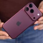 iPhone 18 Pro Max hiển thị trong bối cảnh thông tin về bản cập nhật phần mềm