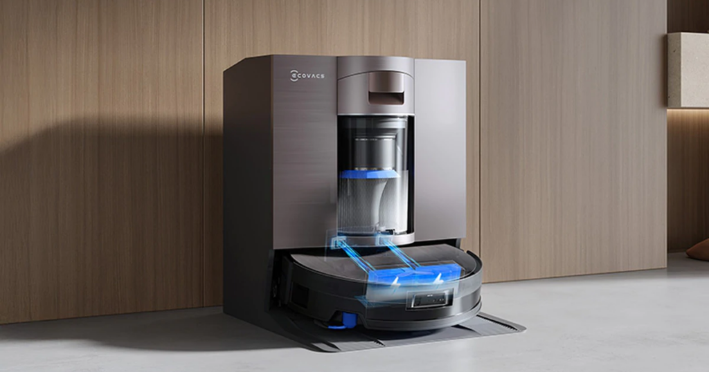 Robot hút bụi Ecovacs X11 Omni Cyclone trong không gian phòng khách
