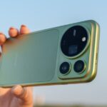 HONOR Magic9 Pro Max màu xanh rêu với cụm ba camera phía sau