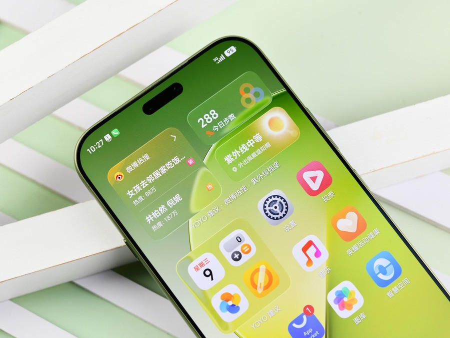 HONOR Magic9 Super Edition với thân máy và cụm camera phía sau
