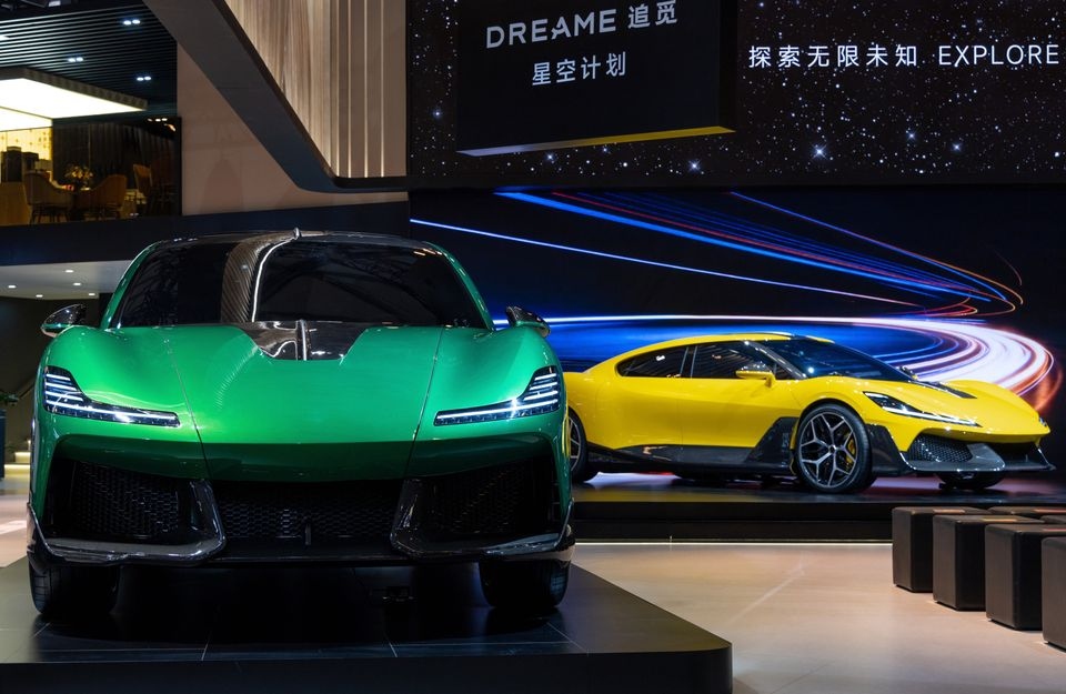 Mẫu hypercar điện ý tưởng với thiết kế thể thao và thân xe thấp