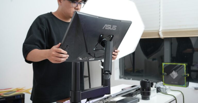 HyperWork P1 Single gắn màn hình trên bàn làm việc
