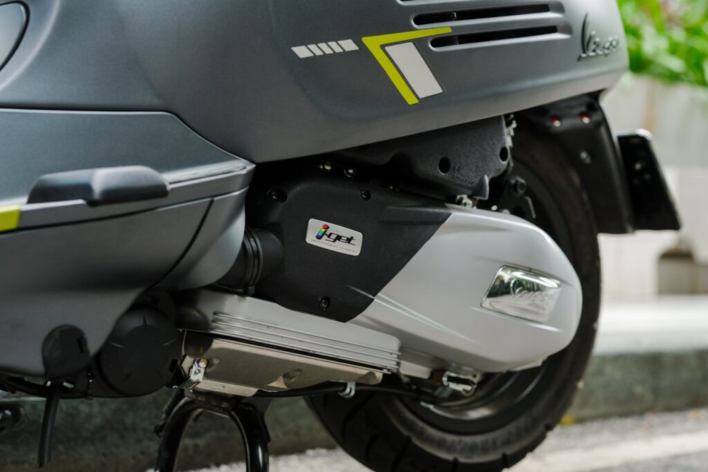 Các phiên bản màu của Vespa Sprint Tech 180cc được trưng bày
