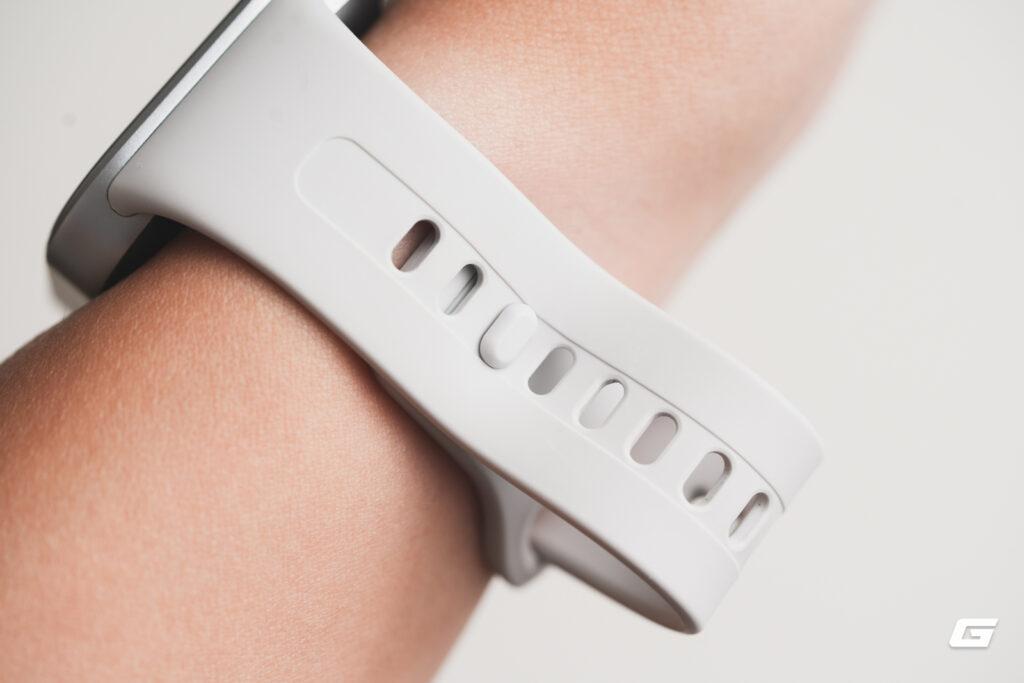 REDMI Watch 6 Active được sử dụng để theo dõi hoạt động thể thao ngoài trời