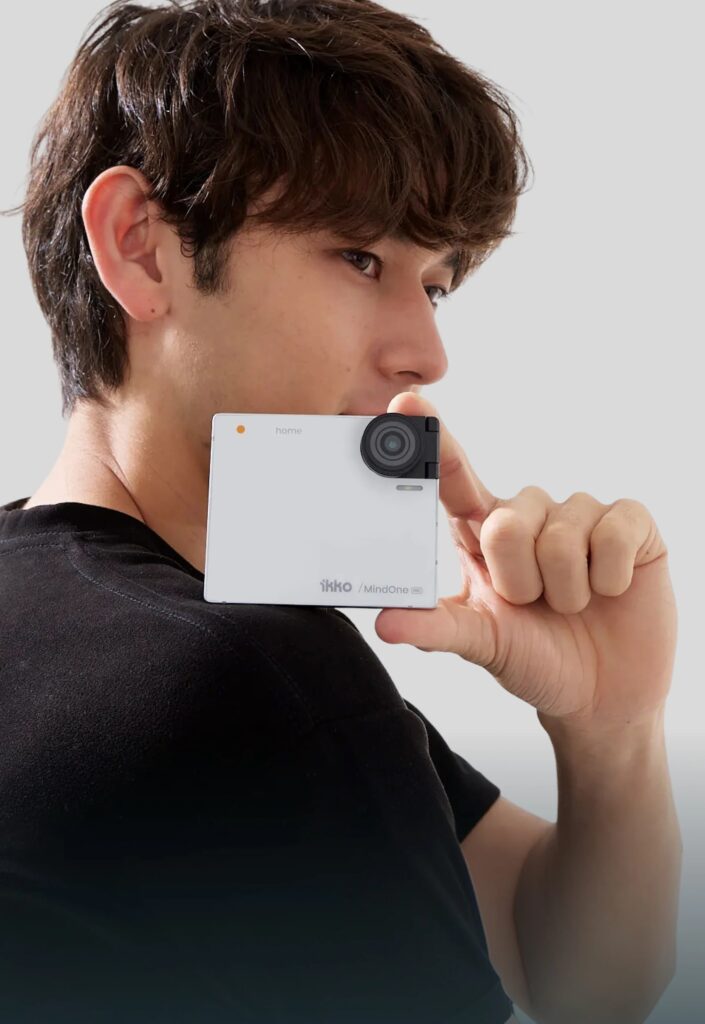 iKKO MindOne Pro gắn case bàn phím QWERTY vật lý